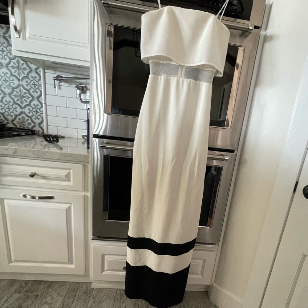 Maxi strapless black and cream dress
